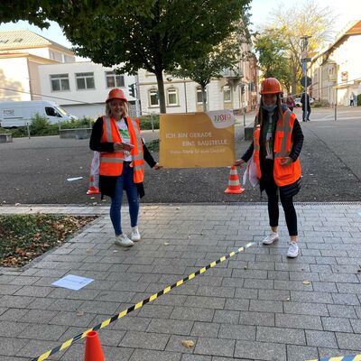 Bild vergrößern: Jana und Stefanie